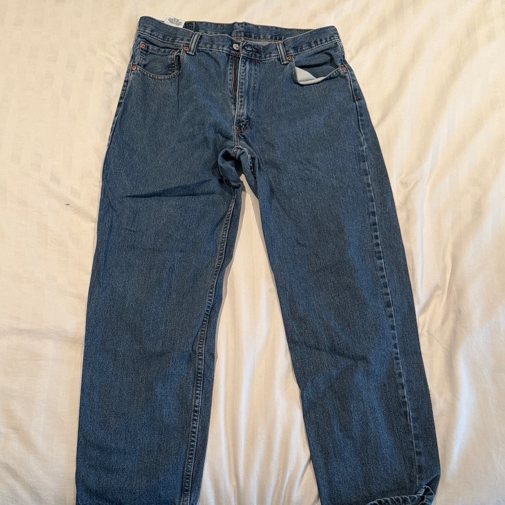 Levi's Relaxed Fit Blue Jeans 550 36x32
